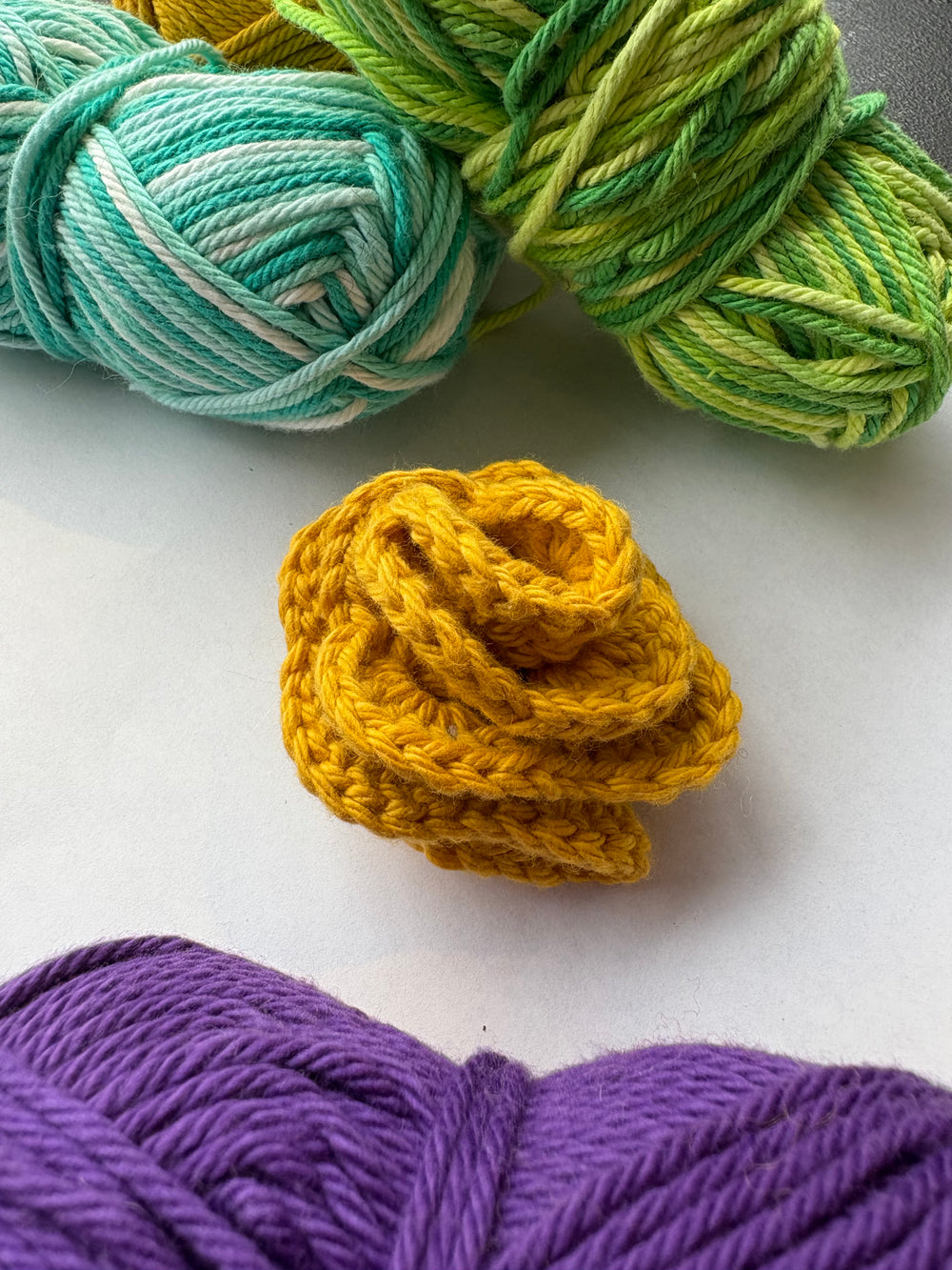Crochète une fleur « avec » Taylor!
